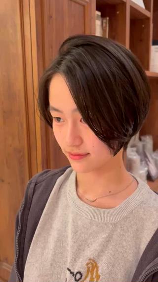 360度どこからみても綺麗なショートヘア 
