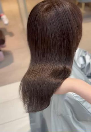 うるツヤ透明感カラーお任せください
明るめの夏カラーも大人気
ご来店お待ちしております!