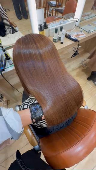 セミロング 緑川 莉緒のヘアスタイル