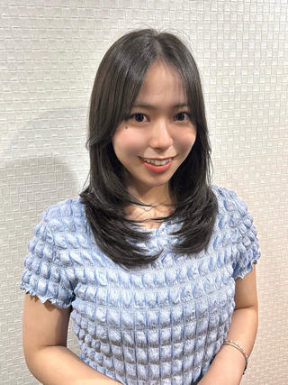 セミロング 柔らか垢抜けｶﾗｰと ｶｯﾄ🫧ASUKAのヘアスタイル