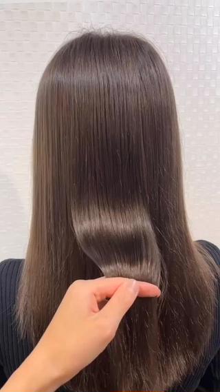 セミロング カラー 柔らか垢抜けｶﾗｰと ｶｯﾄ🫧ASUKAのヘアスタイル