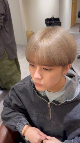 カラー メンズ 雪音/美髪縮毛矯正 /ニュアンスパーマのヘアスタイル