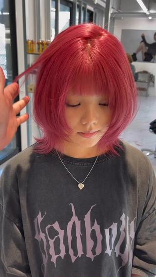 ミディアム カラー TATSUブリーチ/ ミルクティーベージュのヘアスタイル