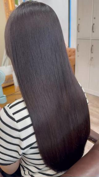 極上髪質改善
美髪ストレート
ロングヘア
レイヤーカット 