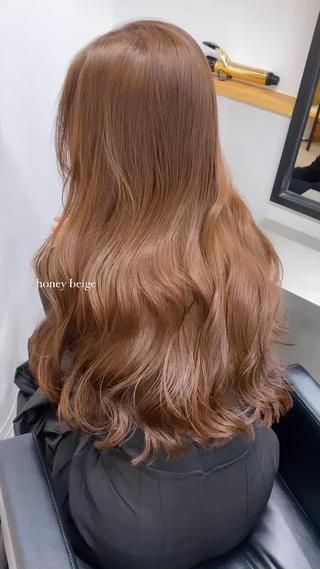 大人気honey beige♡
ベースにもよりますが、基本ブリーチなしダブルカラーで可能です