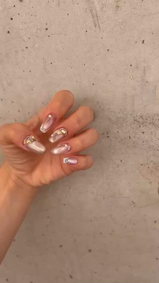 オフ+ケア付き
お持ち込みデザイン可能です!
#デザインネイル
※こちらのデザイン+500円頂いております