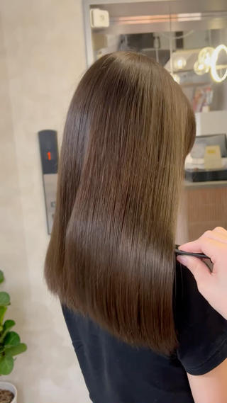 «olive  beige»


4か月前の髪質改善ストレートももってます 