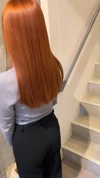 オレンジベージュ 