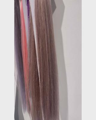 今お店にある6色のエクステです

ブリーチ必須のお色ばかりです！

ハイダメージでブリーチできない
学校があるから染められない
って方におすすめです

これからお色も増えていく予定です 