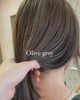 圧倒的ツヤ感オリーブグレージュ◎ 