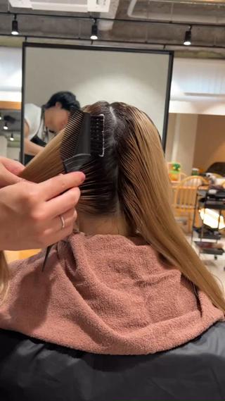 【シルバーベージュ】