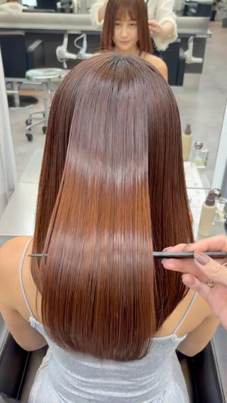 ロング タク エルのヘアスタイル