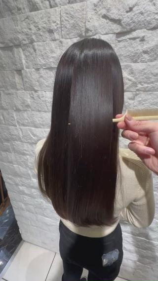 髪質改善ストレートで理想の艶髪ストレートに♪
クセが気になる…
広がる…
パサつく…
艶がない…
ハリコシがでない…

そんなお悩みがある方におすすめです♪ 