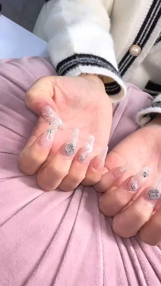 ネイル 上原 海梨のネイルデザイン