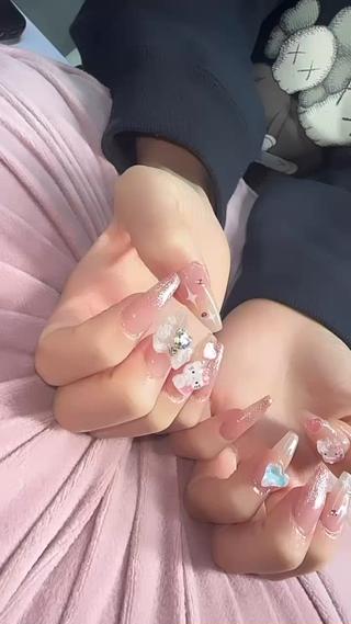 ネイル 上原 海梨のネイルデザイン