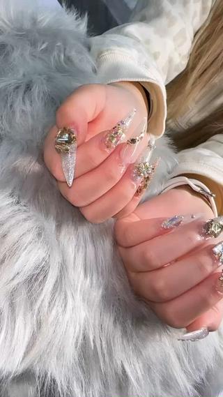 ネイル 上原 海梨のネイルデザイン