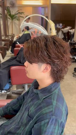 パーマ メンズ メンズ/海外風/ 波巻き/サーフカールのヘアスタイル