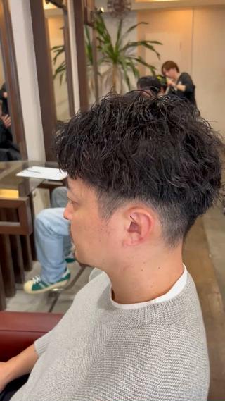 パーマ メンズ メンズ/海外風/ 波巻き/サーフカールのヘアスタイル