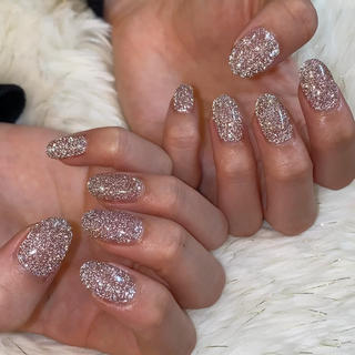 お客様ネイル
当店で人気のenoiのフラッシュネイル
 