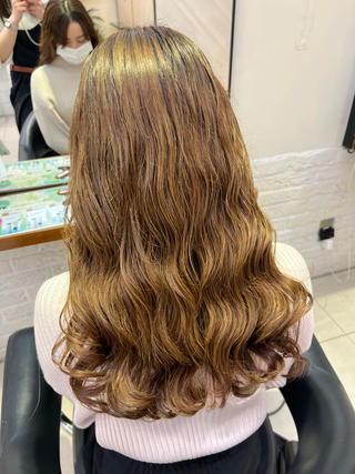 ロング コテ巻き風パーマ🫧 麻尋のヘアスタイル