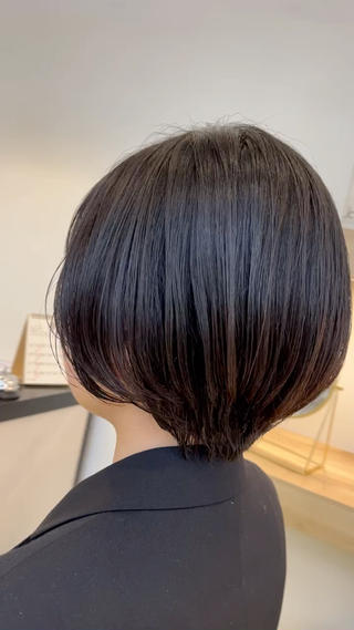 ショート コテ巻き風パーマ🫧 麻尋のヘアスタイル