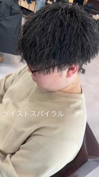 ミディアム マツモト カケルのヘアスタイル