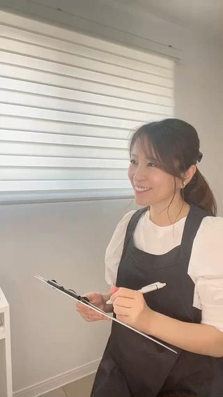 施術前

カウンセリング
って、少し緊張したり身構えてしまいますよね？

こんな感じで楽しくお話させて頂いているので
ご安心ください♪

何でもお話ください♡ 