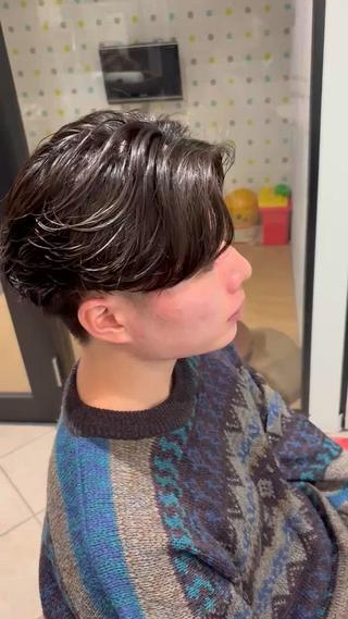 フェザーパーマがめちゃめちゃ流行ってます！！
ぜひあなたも 