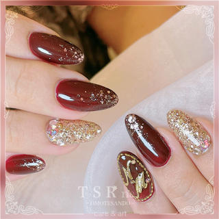 2022/09/17
⋆⸜ こんにちは ⸝⋆ 爪りりです ˖
やっぱり秋はボルドーネイル♡
キレイで長持ち✧
眺めるだけで幸せになるネイル…♡
#ボルドーネイル
#ボルドーネイルデザイン
#秋ネイル2022
#イニシャルネイル
#お姉さんネイル
#表参道ネイルサロン
#大人可愛い
#深爪矯正