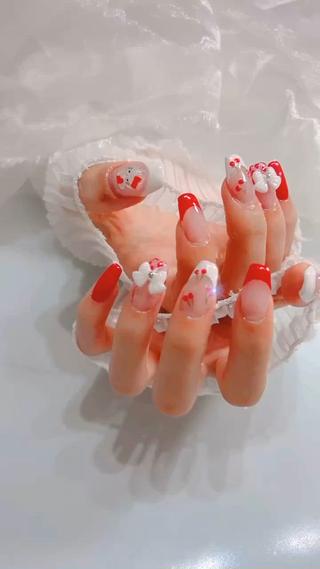 ネイル エムネイル サロンのネイルデザイン