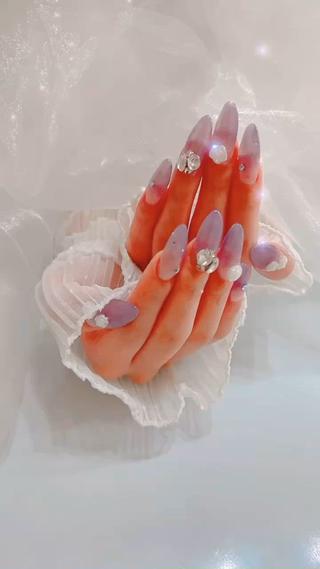 ネイル エムネイル サロンのネイルデザイン