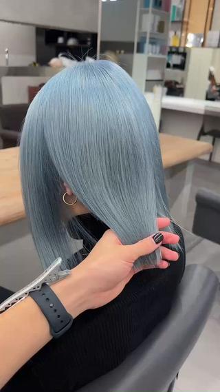 ~くすみブルー~
くすんだ青めちゃめちゃ人気です！ 