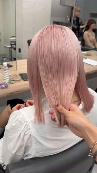 ~淡めピンク~
ブリーチしても艶髪叶います！ 