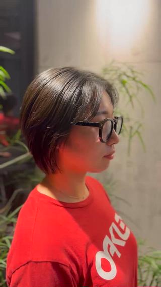 ショート カラー ショート/コテ巻き風 kanohaのヘアスタイル