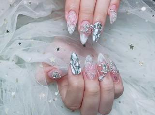 ネイル HANA ART NAIL SALONのネイルデザイン