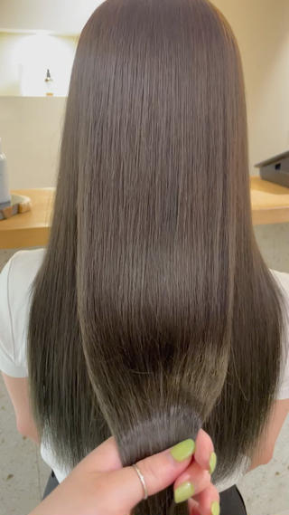 広がり、クセ、うねりが気になる方是非一度
【酸性ストレート】
でご予約ください
感動レベルの仕上がりをご提供します!!
ミニモ限定で40%OFFでさせて頂きます
※ブリーチ毛の方は施術不可能ですのでご了承下さい。