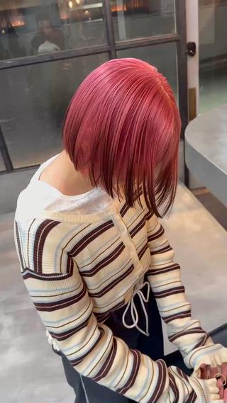 カラー BEL Hinataのヘアスタイル