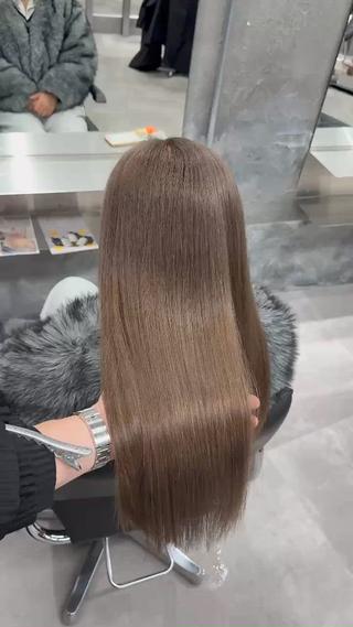 カラー BEL Hinataのヘアスタイル