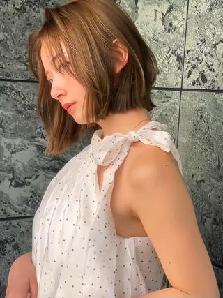 ショート カラー 小顔ボブ jilblanカホのヘアスタイル
