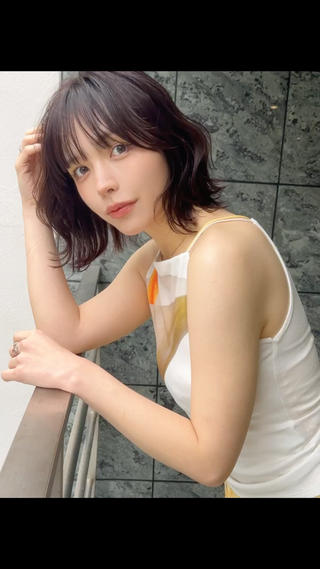 【朝スタイリングしやすいbob cut】
乾かしてまとまる
扱いやすさにこだわってカットしています
最近サロンでは大人気『ロアオイル』をよく使います
香りにかなりこだわっているのと持続性も6時間と言われてます!
くどくなく鼻腔がすっきり快適になる香りです(*´`)
ケア用、スタイリング用、香りの種類もありますので
ぜひお試しにきてください
jilblan kaho