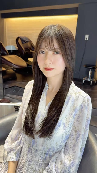 ロング 酸性ストレート/ 透明感カラー/中村利のヘアスタイル