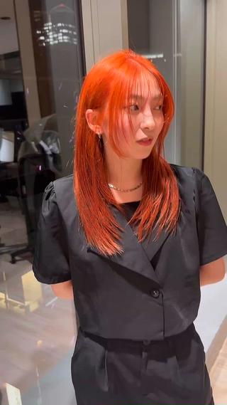 セミロング カラー ニュアンスパーマ/ フェザーパーマ/平木のヘアスタイル