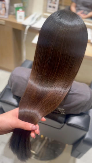 ロング 𝐦𝐚𝐨🐈‍⬛ 🎀髪質改善/艶髪のヘアスタイル