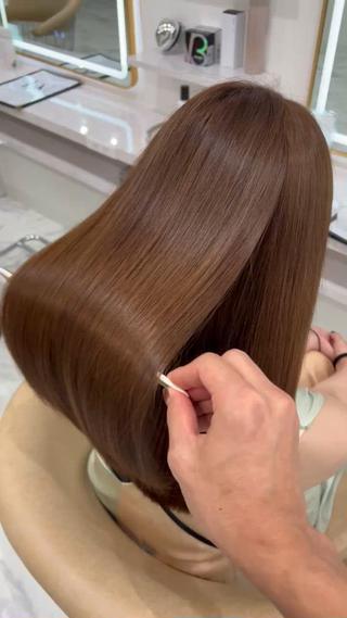 マロンブラウン