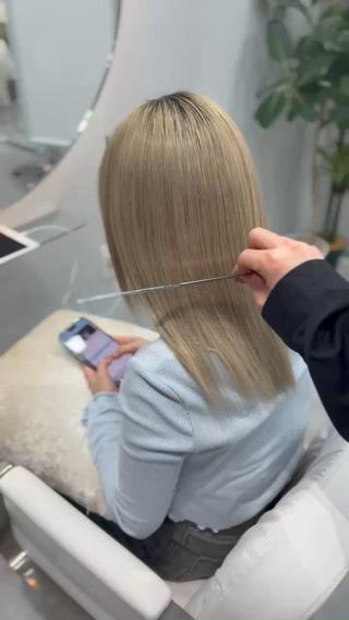 セミロング 透明感カラー / 代官山🎀ねねのヘアスタイル