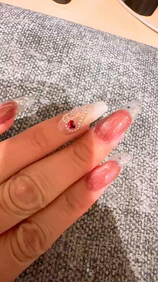 クリアフレンチ羽のチェーンアート可愛い

マイネイルチェンジしました
デザインの参考になりますように 