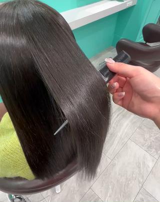 アッシュグレージュ 