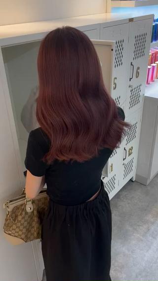 今流行りのワインレッド
巻きも可愛くしました 