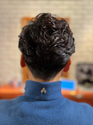 メンズパーマ×刈り上げ☆

セットを簡単にしたい方はおすすめ♪ 