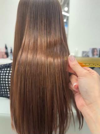 ロング makoto⌇レイヤ ー⌇艶カラー🍒のヘアスタイル